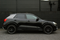 アウディ Q2 中古車