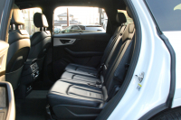 アウディ Q7 中古車