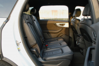 アウディ Q7 中古車