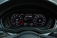 アウディ A4 中古車