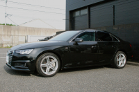 アウディ A4 中古車