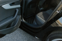 アウディ A4 中古車