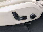 ボルボ XC60 中古車