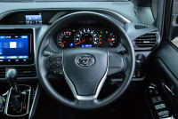 トヨタ ヴォクシー 中古車