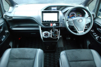 トヨタ ヴォクシー 中古車