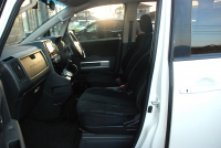 三菱 デリカD:5 中古車