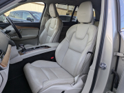 ボルボ XC90 中古車