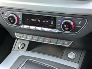 アウディ Q5 中古車