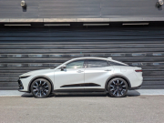 トヨタ クラウン クロスオーバー 中古車