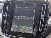 ボルボ XC40 中古車