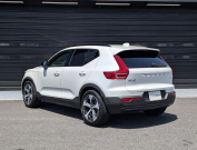 ボルボ XC40 中古車
