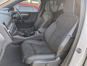 ボルボ XC40 中古車