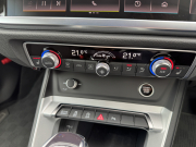 アウディ Q3 中古車