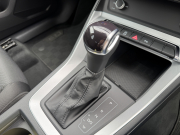 アウディ Q3 中古車