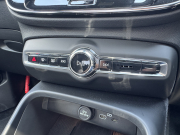 ボルボ XC40 中古車