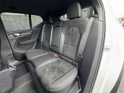 ボルボ XC40 中古車