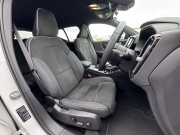 ボルボ XC40 中古車