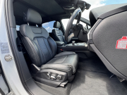 アウディ Q7 中古車