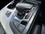 アウディ Q7 中古車