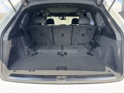 アウディ Q7 中古車