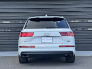 アウディ Q7 中古車