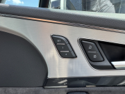 アウディ Q7 中古車