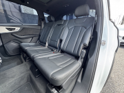 アウディ Q7 中古車