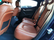 マセラティ ギブリ 中古車