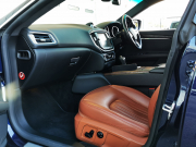 マセラティ ギブリ 中古車