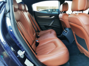 マセラティ ギブリ 中古車