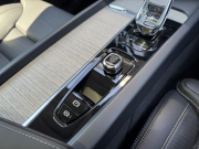 ボルボ XC60 中古車