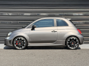 アバルト 595 中古車