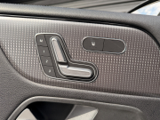 メルセデスベンツ GLB 中古車