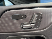 メルセデスベンツ GLB 中古車