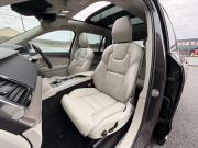 ボルボ XC90 中古車