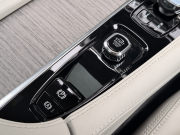 ボルボ XC90 中古車