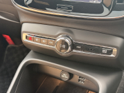 ボルボ XC40 中古車