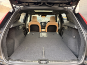 ボルボ XC40 中古車