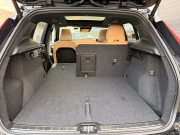 ボルボ XC40 中古車