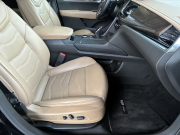 キャデラック XT6 中古車