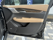 キャデラック XT6 中古車