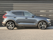 ボルボ XC40 中古車
