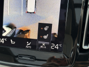 ボルボ XC40 中古車