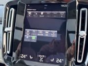 ボルボ XC40 中古車