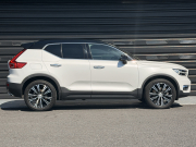 ボルボ XC40 中古車