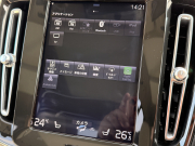 ボルボ XC40 中古車