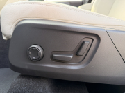 ボルボ XC40 中古車