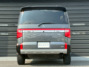 三菱 デリカD:5 中古車