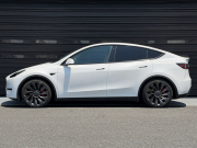 テスラ モデルY 中古車