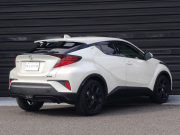 トヨタ C-HR 中古車